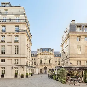 ***** Hotel Grand Du Palais Royal Francia